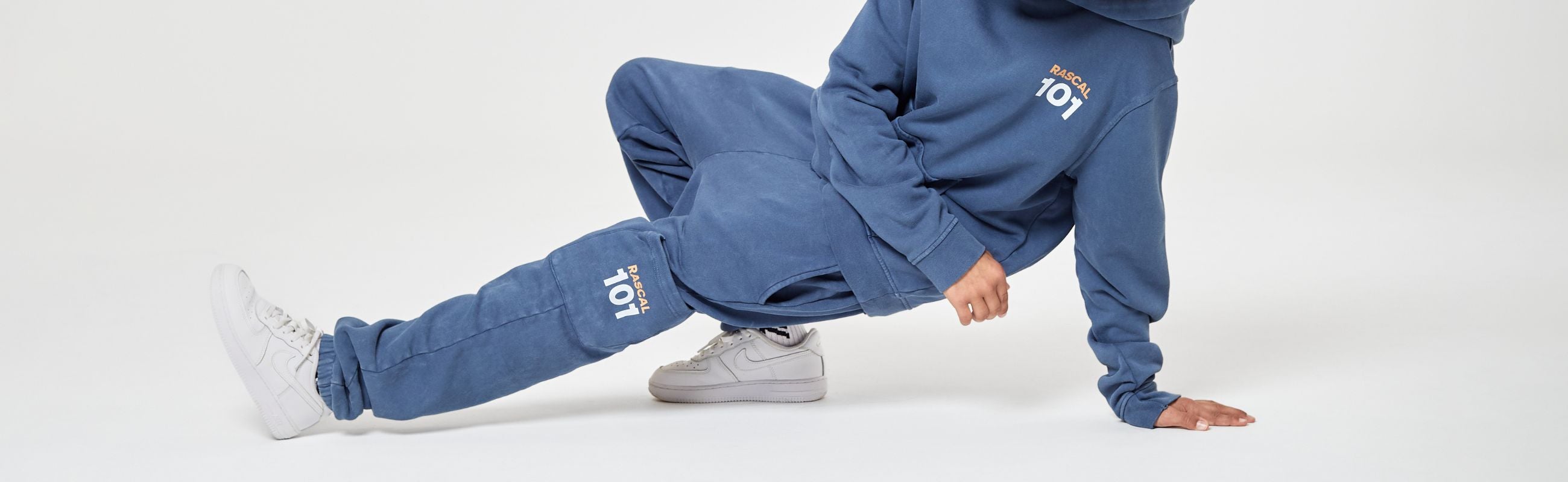 JOGGERS