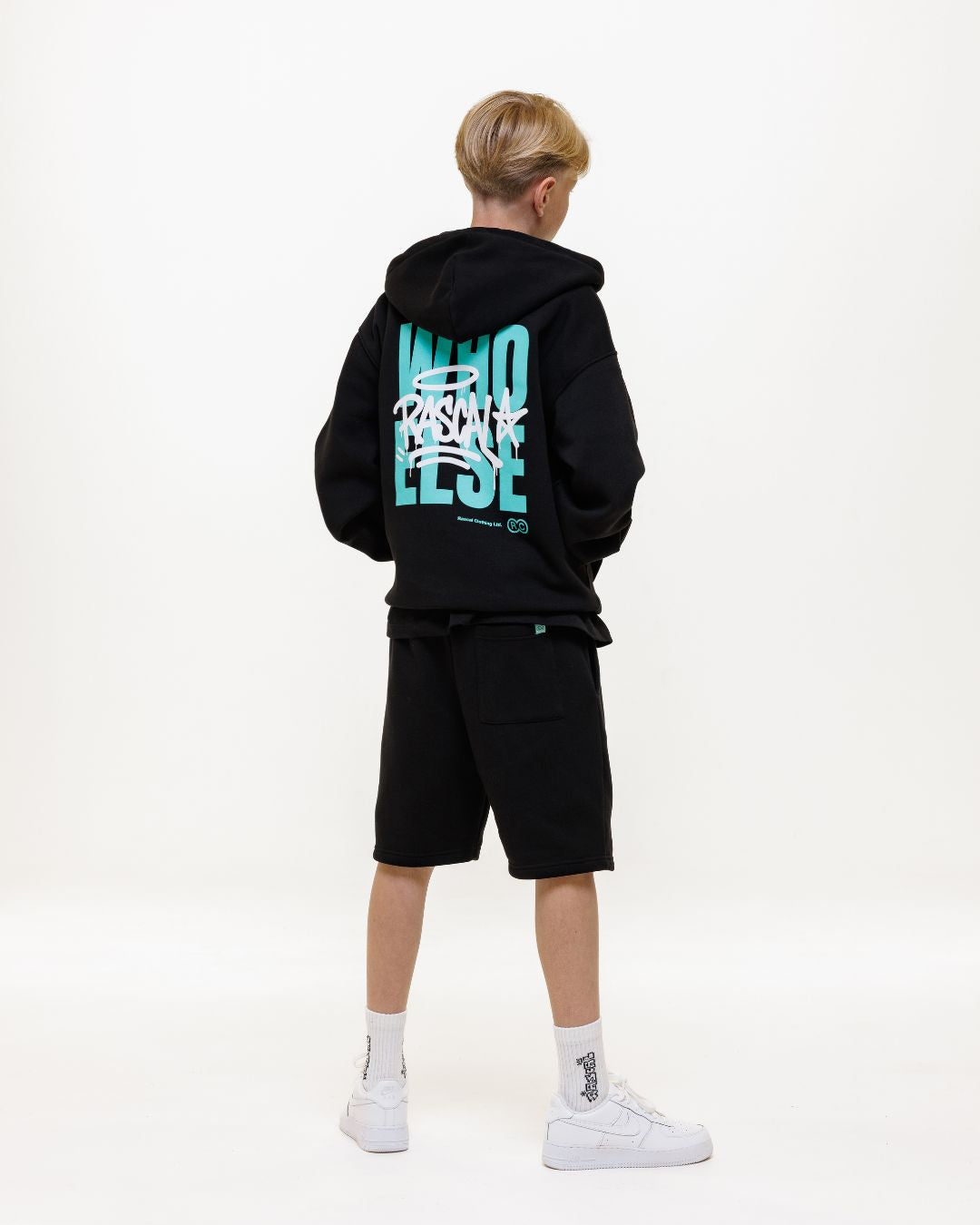 WHO ELSE Shorts - Black