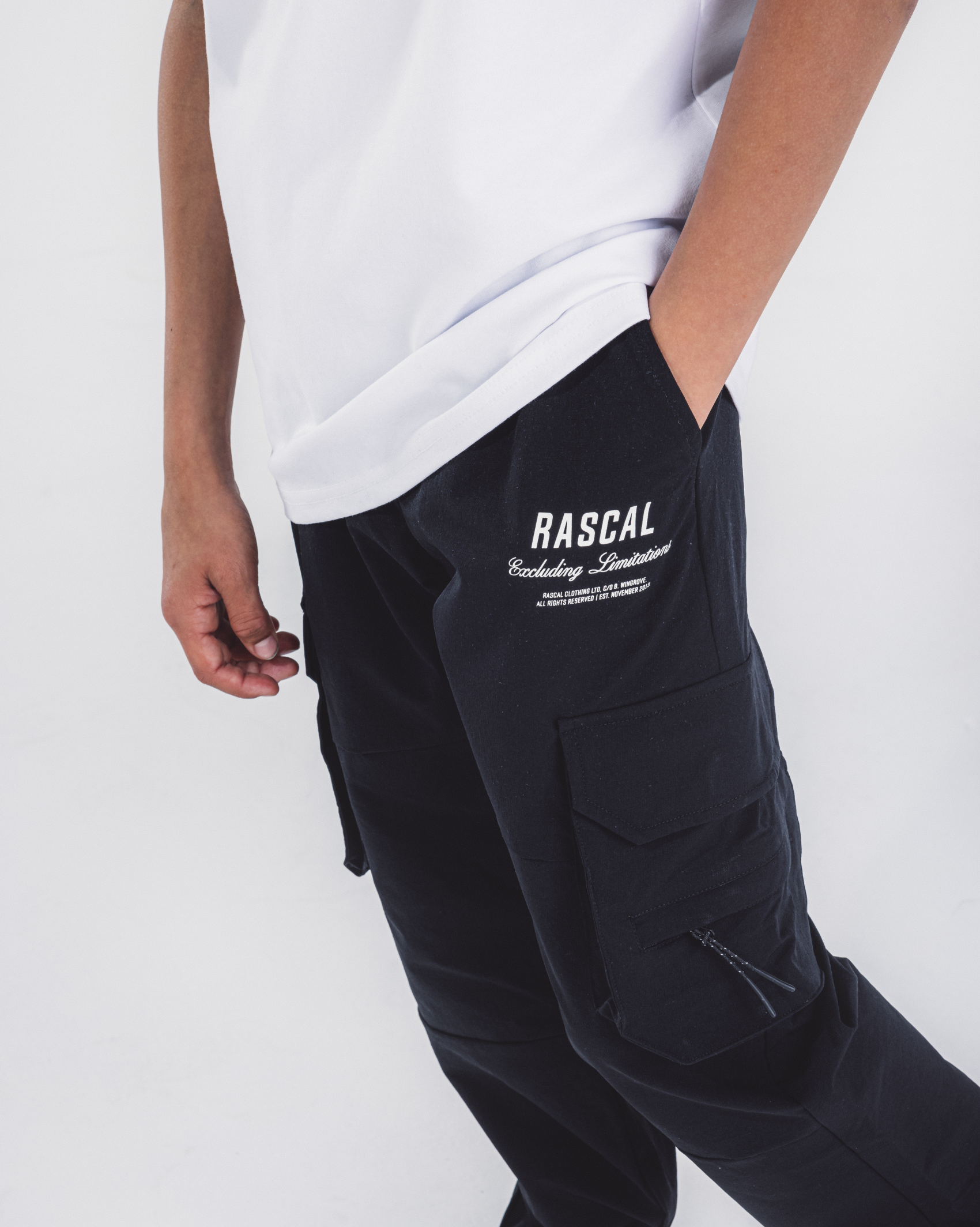 Excluding Limitations Cargo Pants - Black