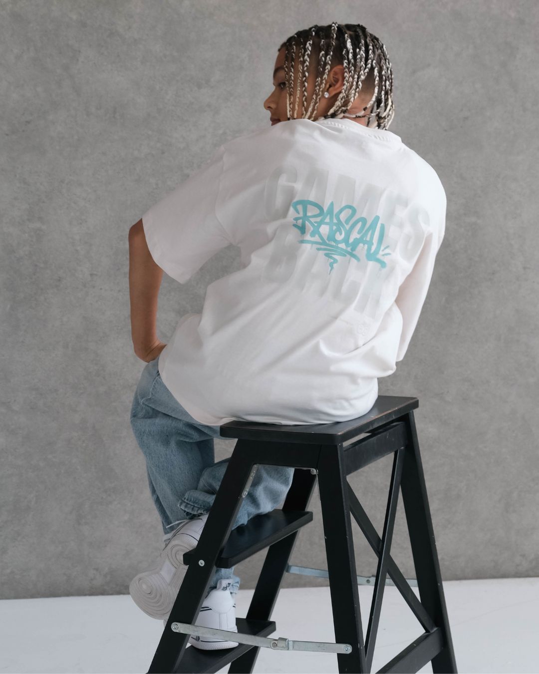 Games Back T-Shirt - Off White / Aqua