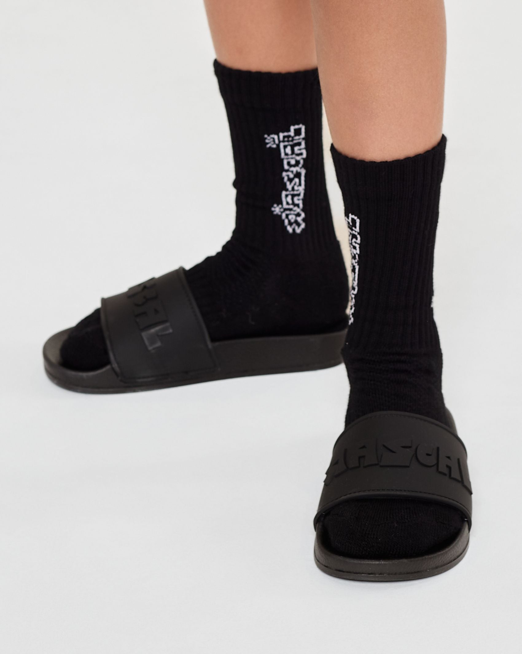 Good Vibes Slider - Black
